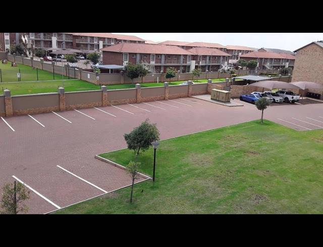 2 BEDROOM APARTMENT FOR SALE IN STONERIDGE